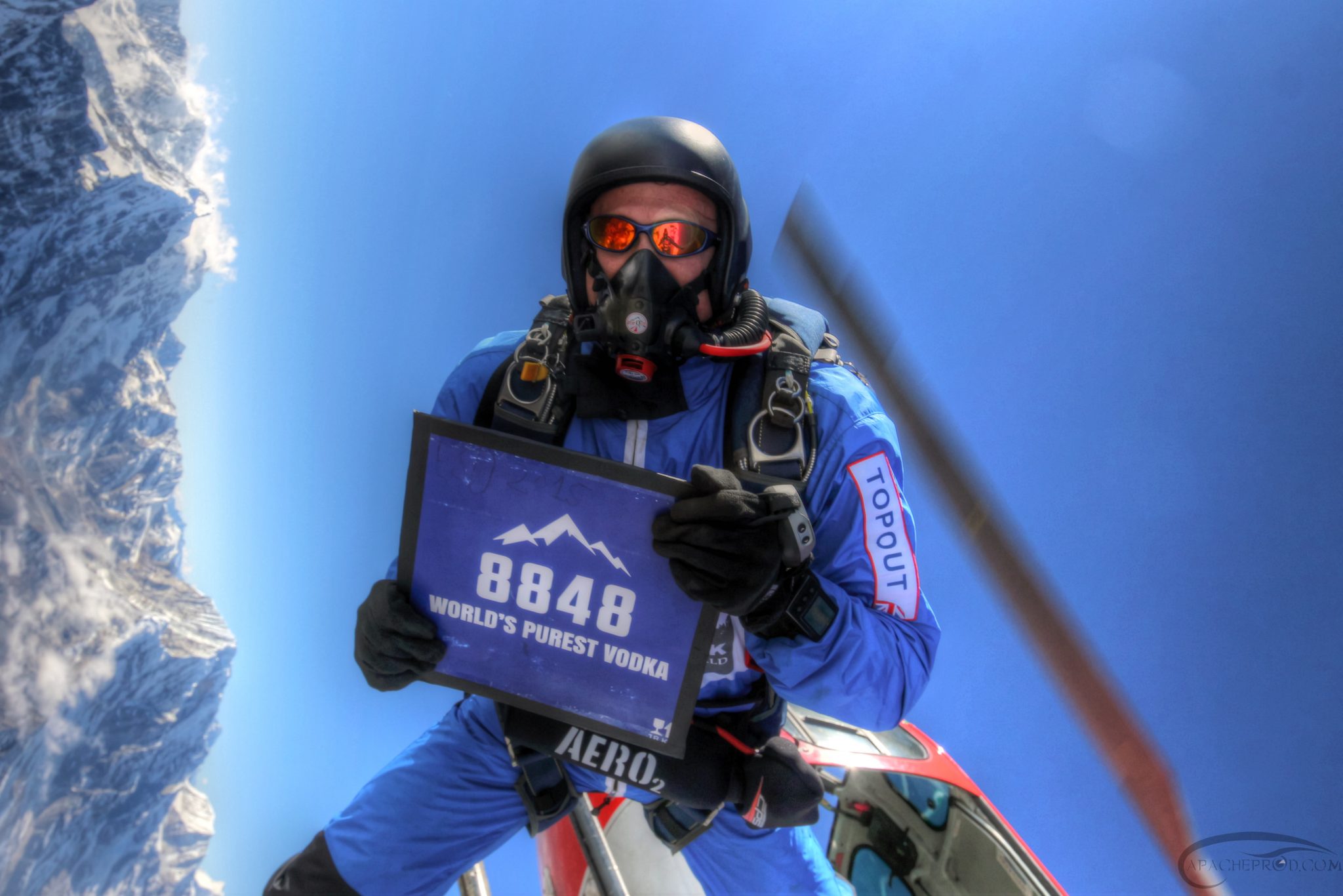 Tom Noonan of IA's Everest Skydive